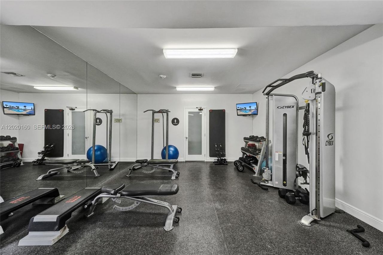 1920 S Ocean Dr, Unit 16B, Hallandale Beach, FL 33009 Photo