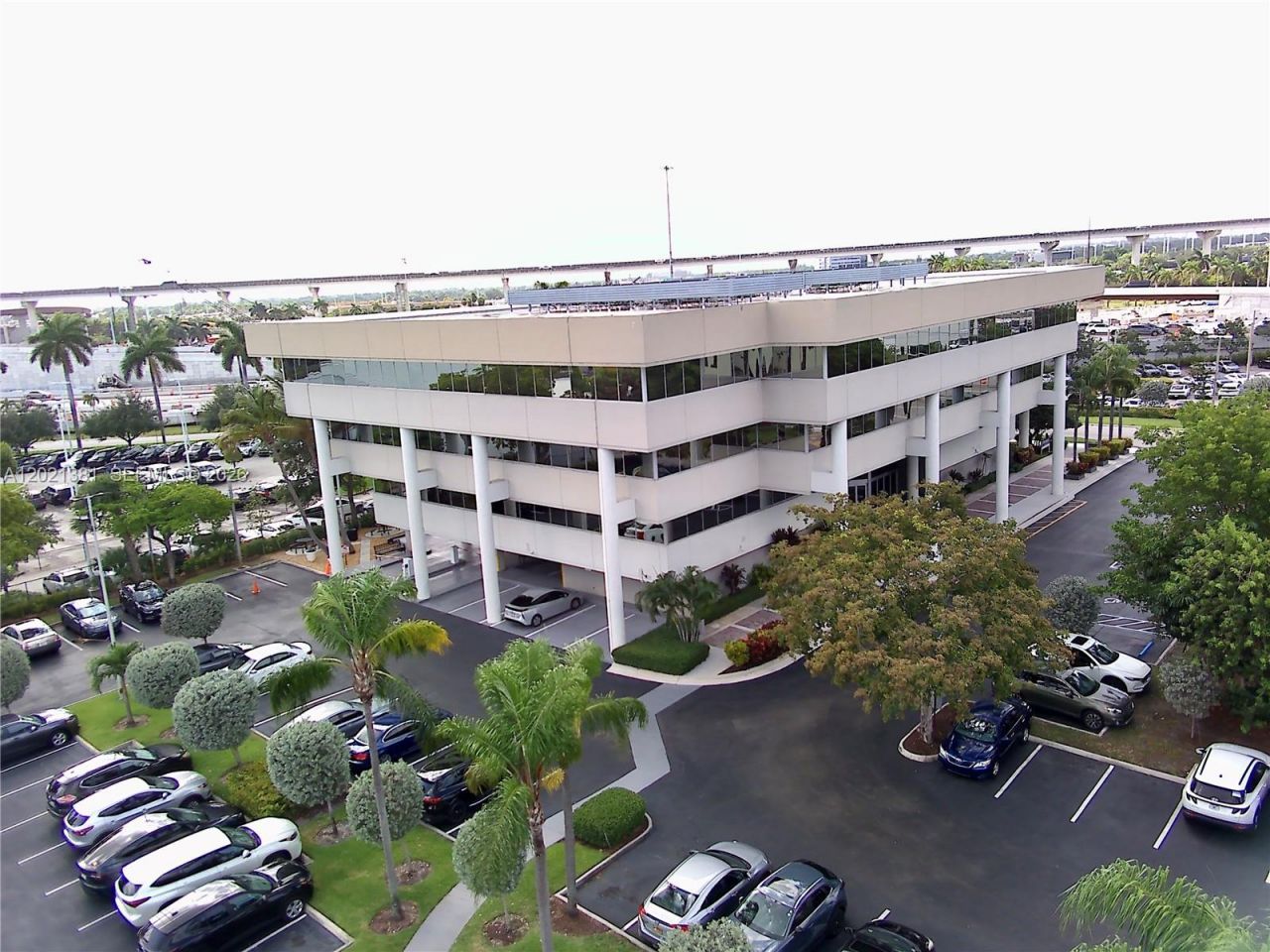 290 NW 165th St , Unit M500, Miami, FL 33169 Photo