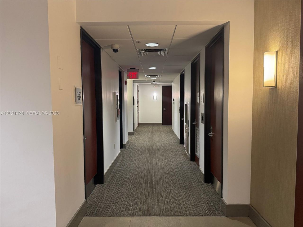 290 NW 165th St , Unit P-600, Miami, FL 33169 Photo
