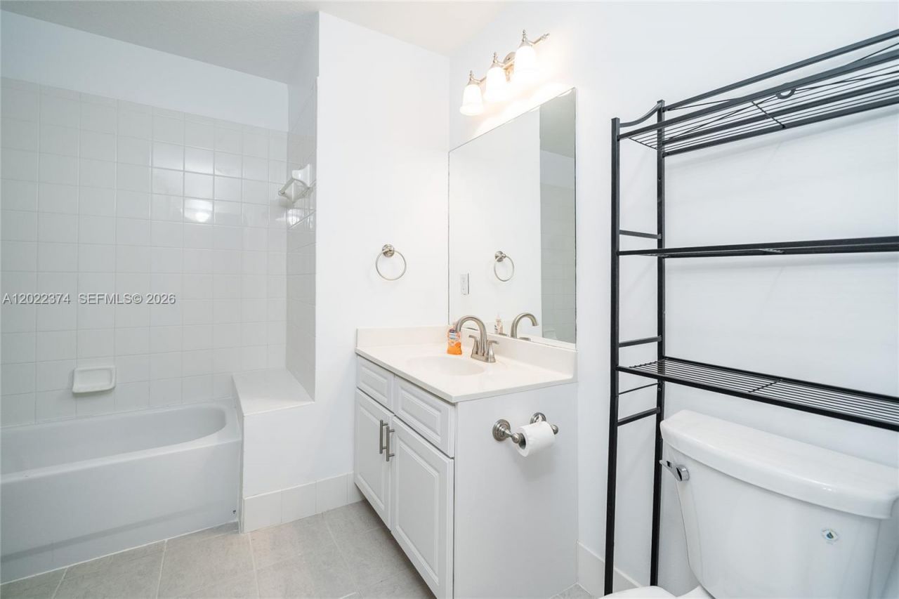 1200 Town Center Dr , Unit 513, Jupiter, FL 33458 Photo