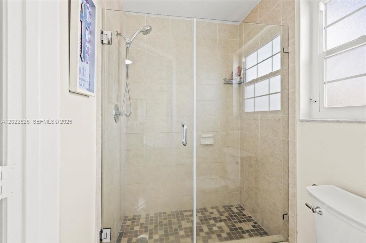 668 NW 155th Ter, Pembroke Pines, FL 33028 Photo