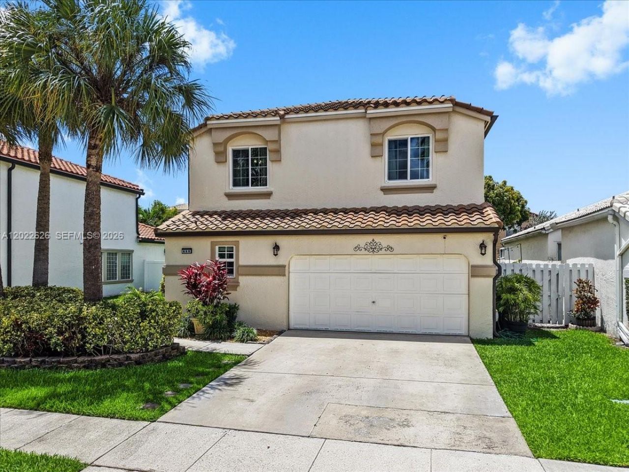 668 NW 155th Ter, Pembroke Pines, FL 33028 Photo