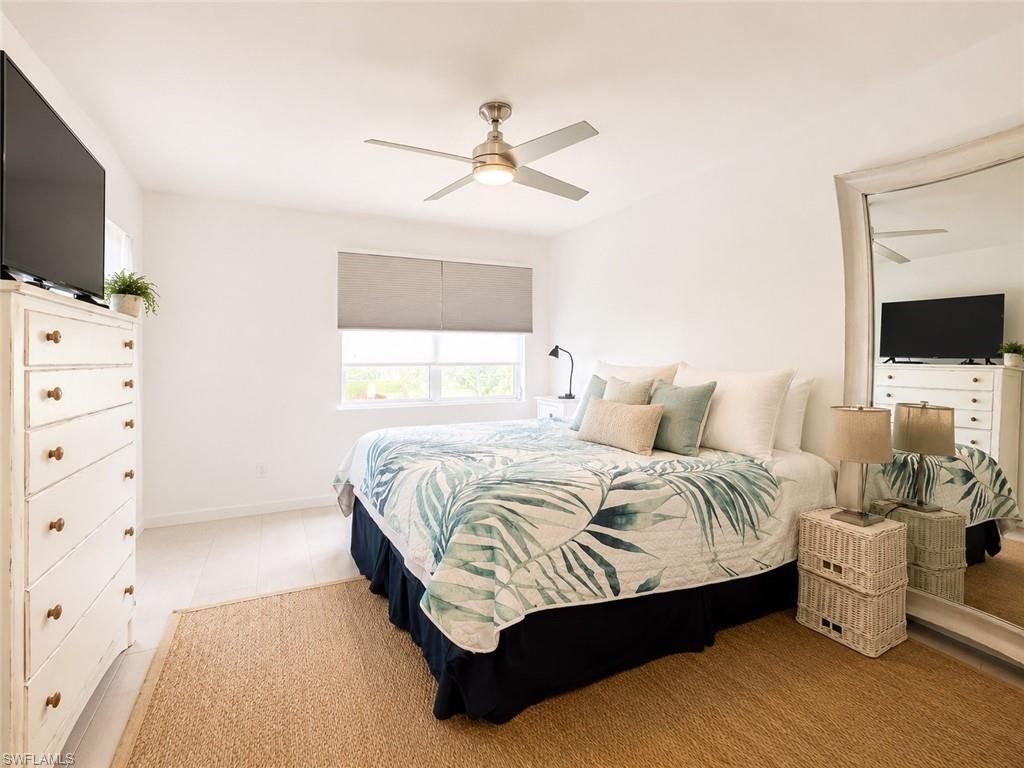 1056 Forest Lakes Dr, Unit A201, Naples, FL 34105 Photo
