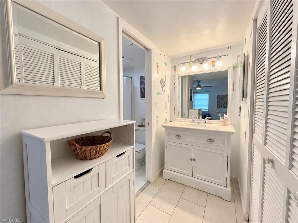 1056 Forest Lakes Dr, Unit A201, Naples, FL 34105 Photo