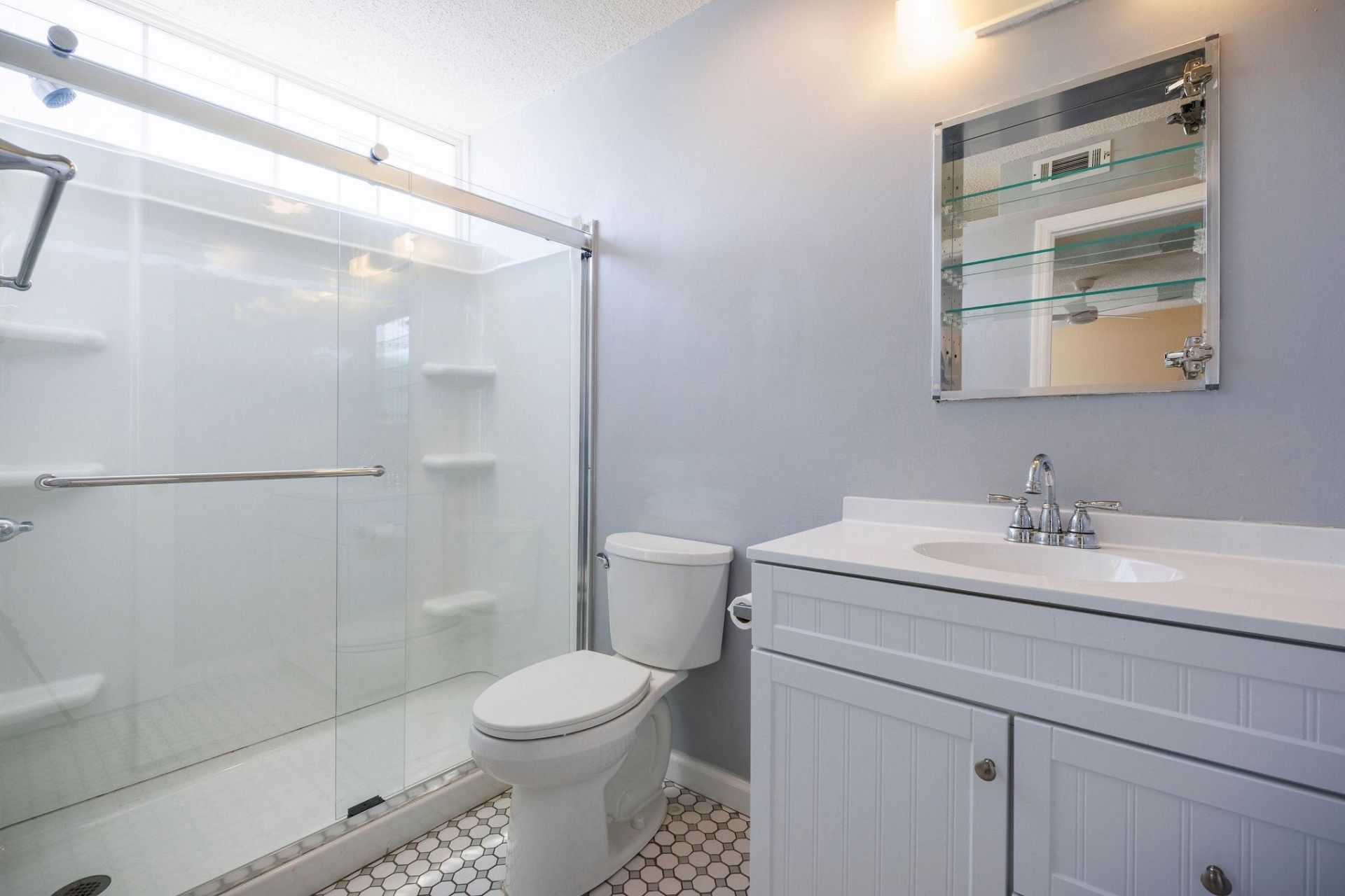 2225 Andover Dr. Photo 10