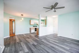 2225 Andover Dr. photo 4