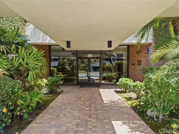 4477 Wilshire, Los Angeles, CA 90010