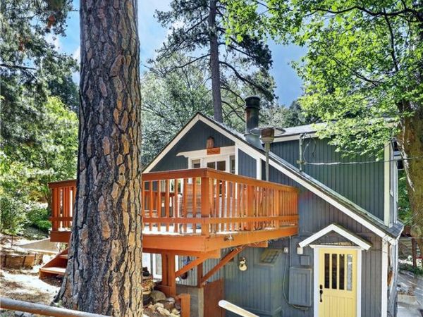 605 Pyramid Drive, Crestline, CA 92325