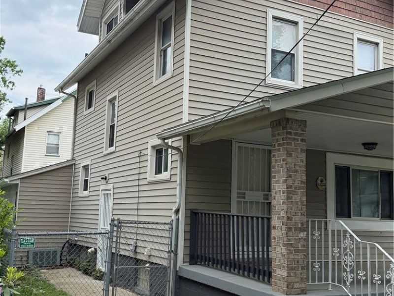 664 Noah Avenue , Akron, OH 44320 Photo 3