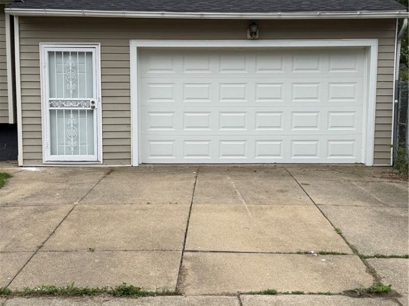 664 Noah Avenue , Akron, OH 44320 Photo 5