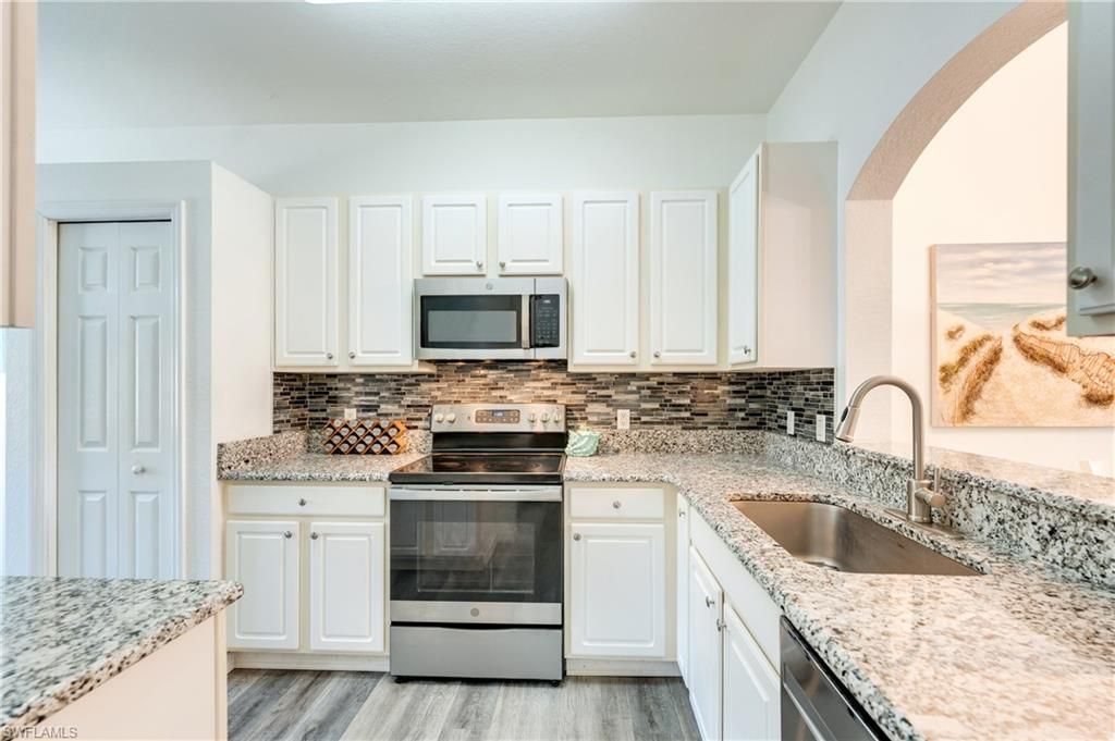 7863 Lake Sawgrass Loop, Unit 5512, Fort Myers, FL 33907 Photo
