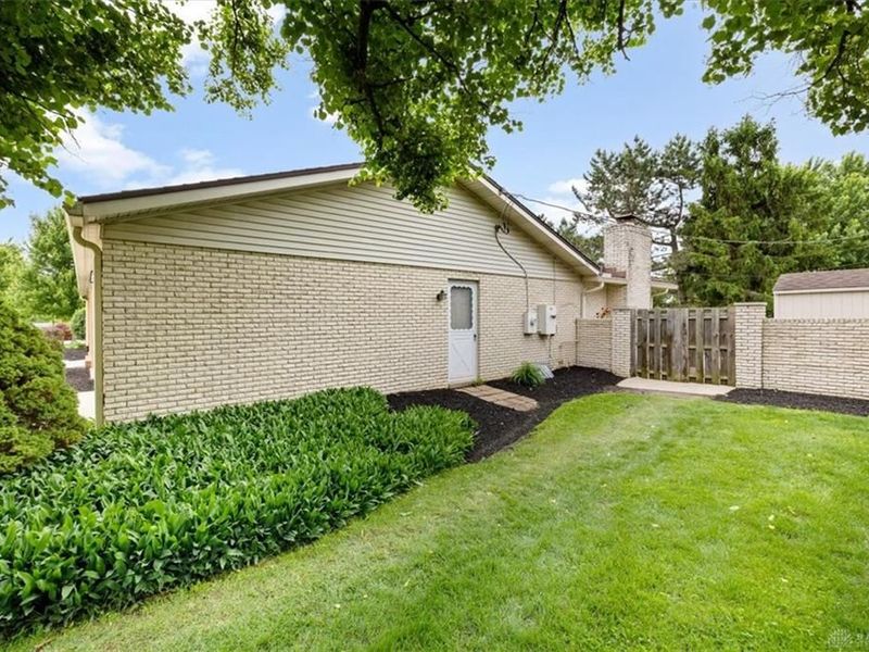 506 E Alkaline Springs Road, Vandalia, OH 45377 Photo 8