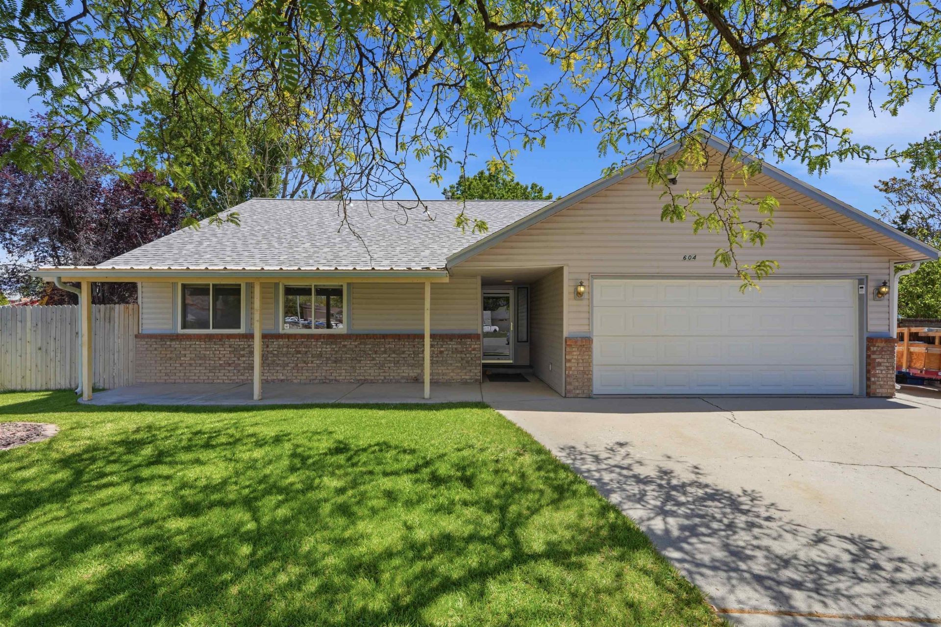 604 S Sunset Court, Grand Junction, CO 81504 Main Photo