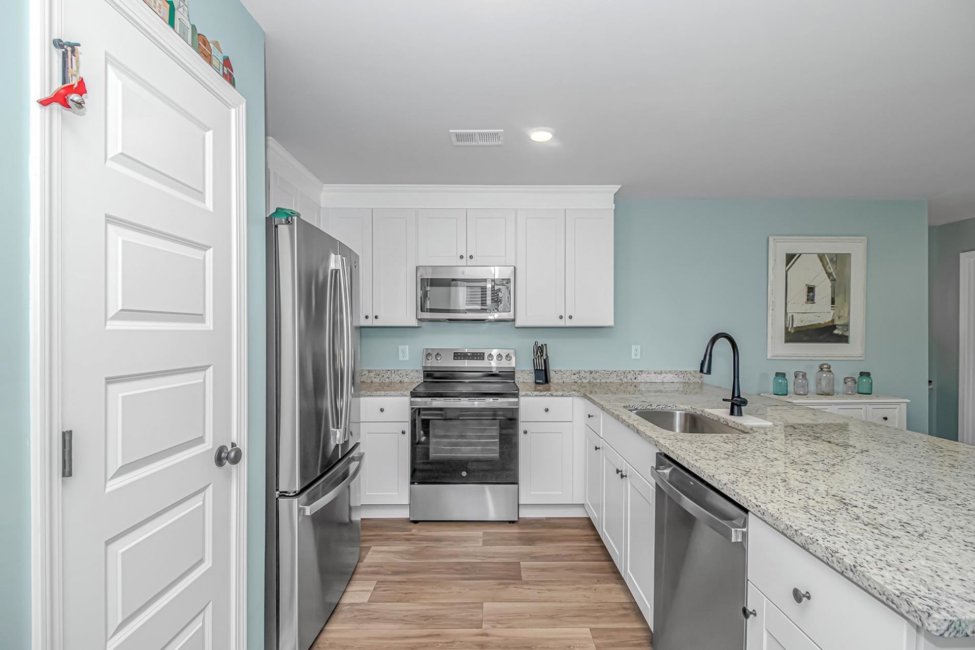 240 Birchwood Dr.  Photo 10