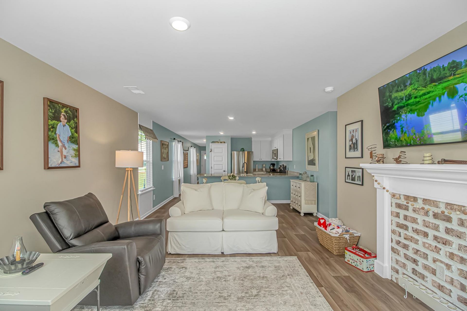 240 Birchwood Dr.  Photo 14