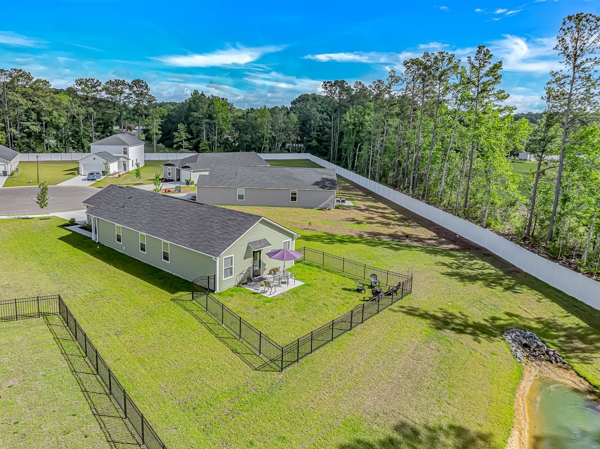 240 Birchwood Dr.  Photo 5