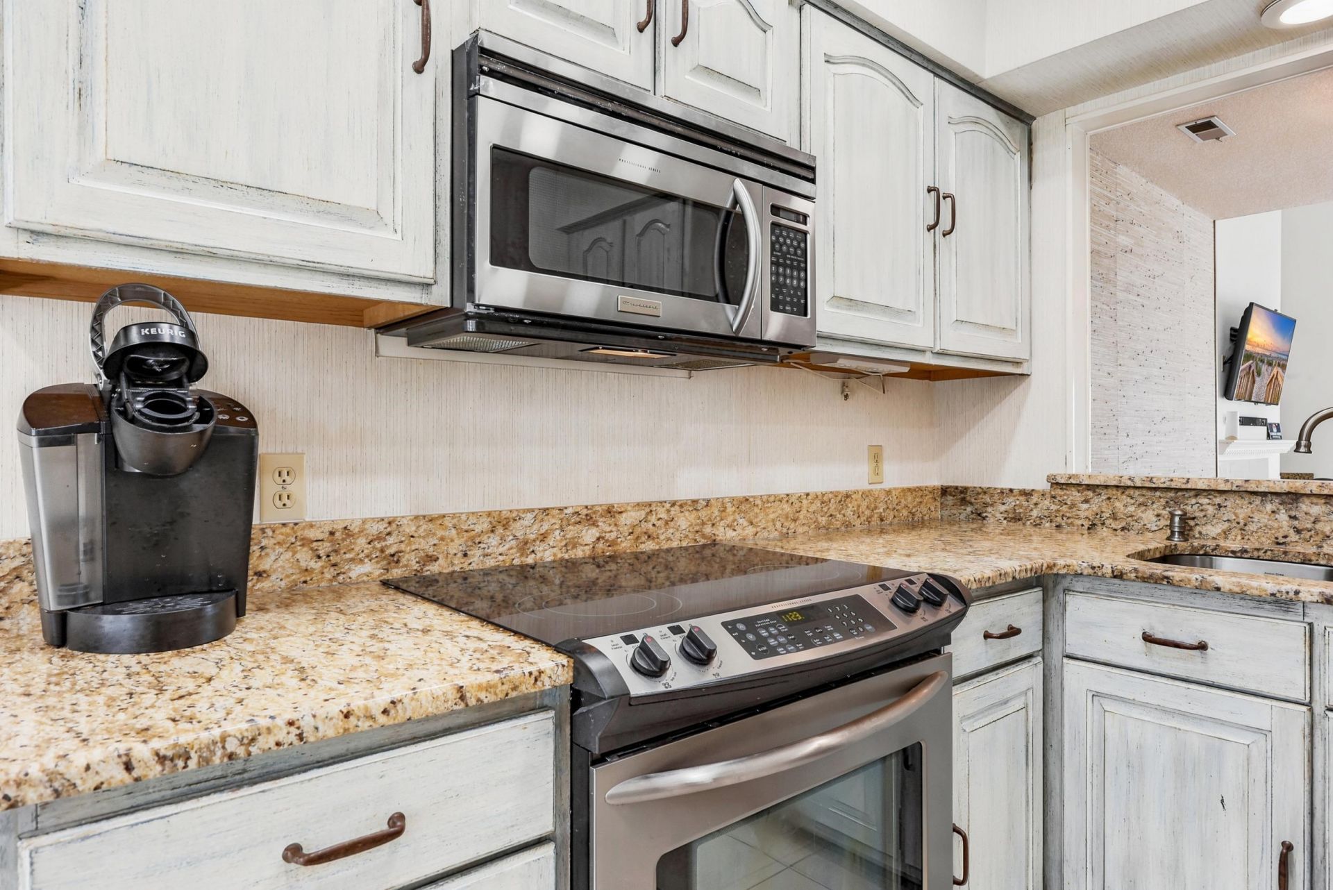 4396 Baldwin Ave.  Photo 7