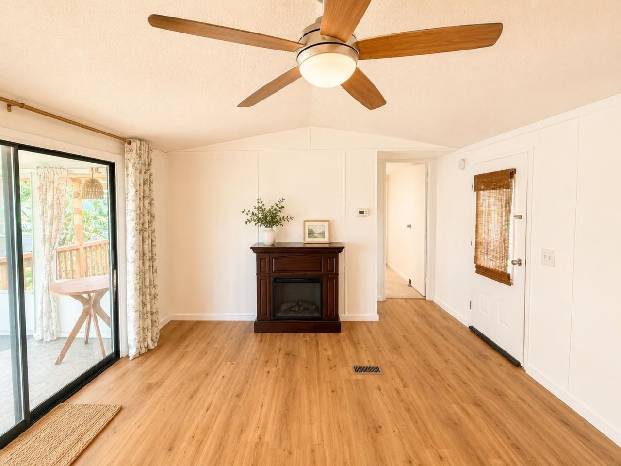 151 Crooked Island Circle  Photo 4