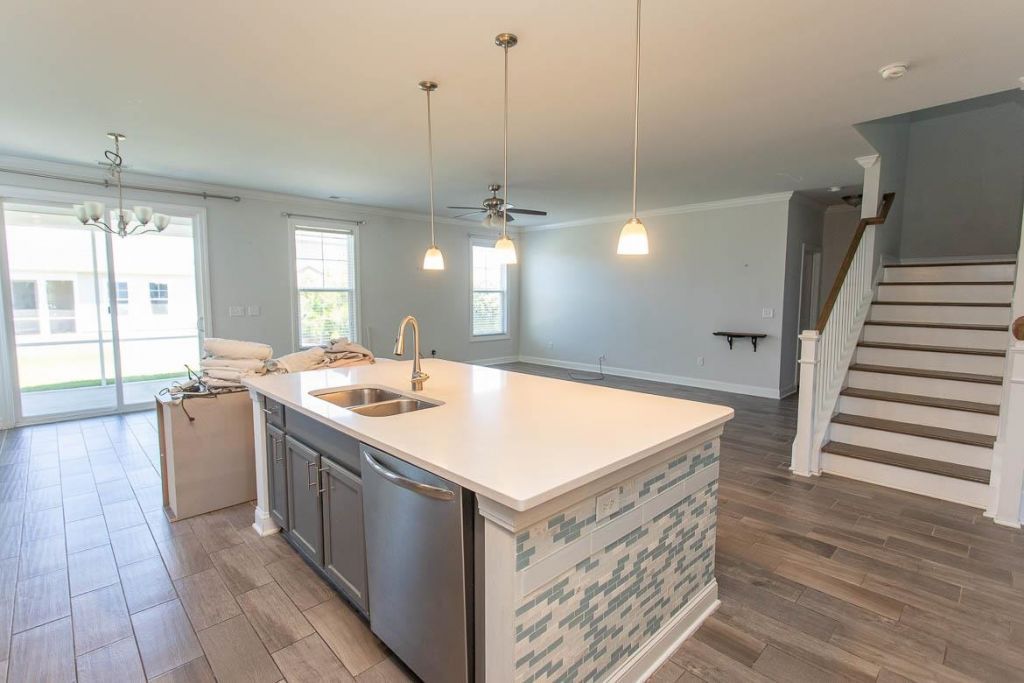 1594 Parish Way Photo 10