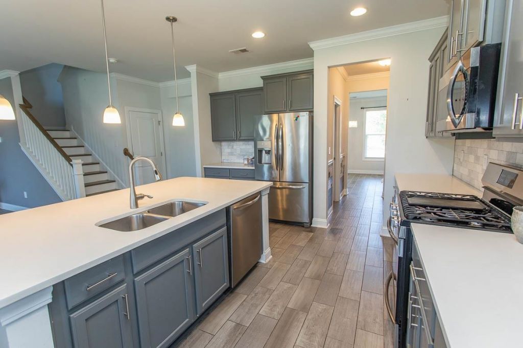 1594 Parish Way Photo 12