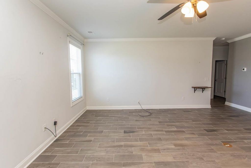 1594 Parish Way Photo 14