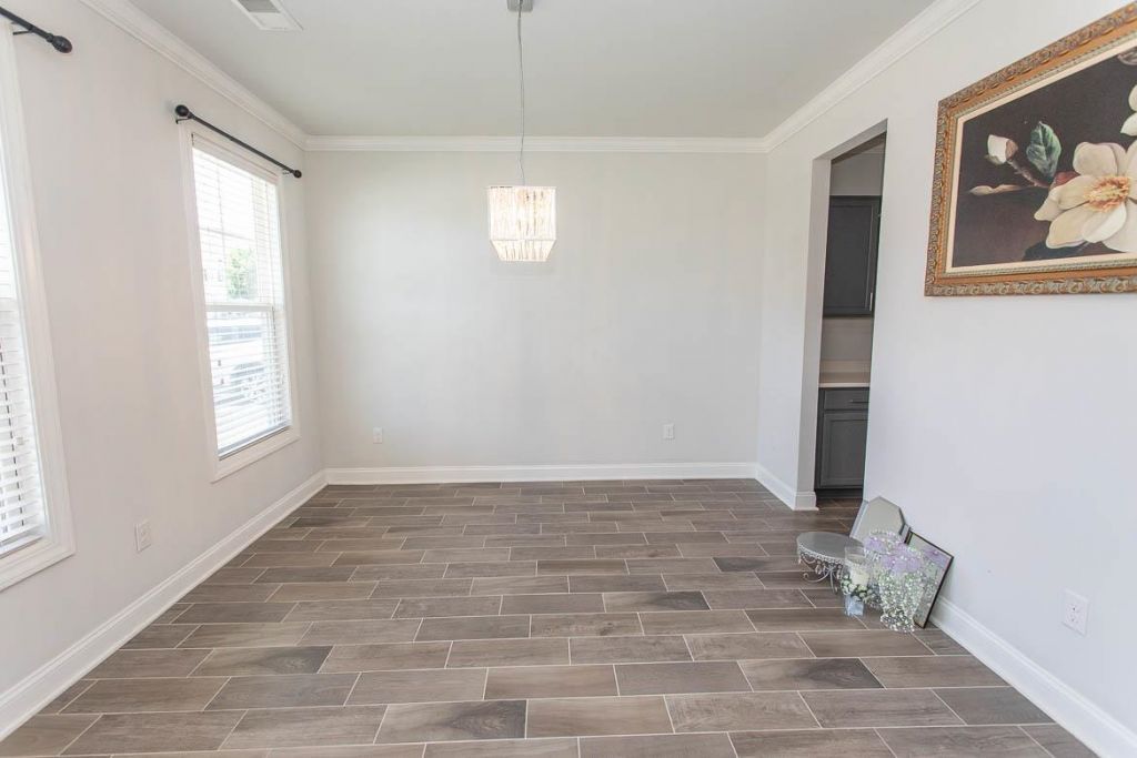 1594 Parish Way Photo 4