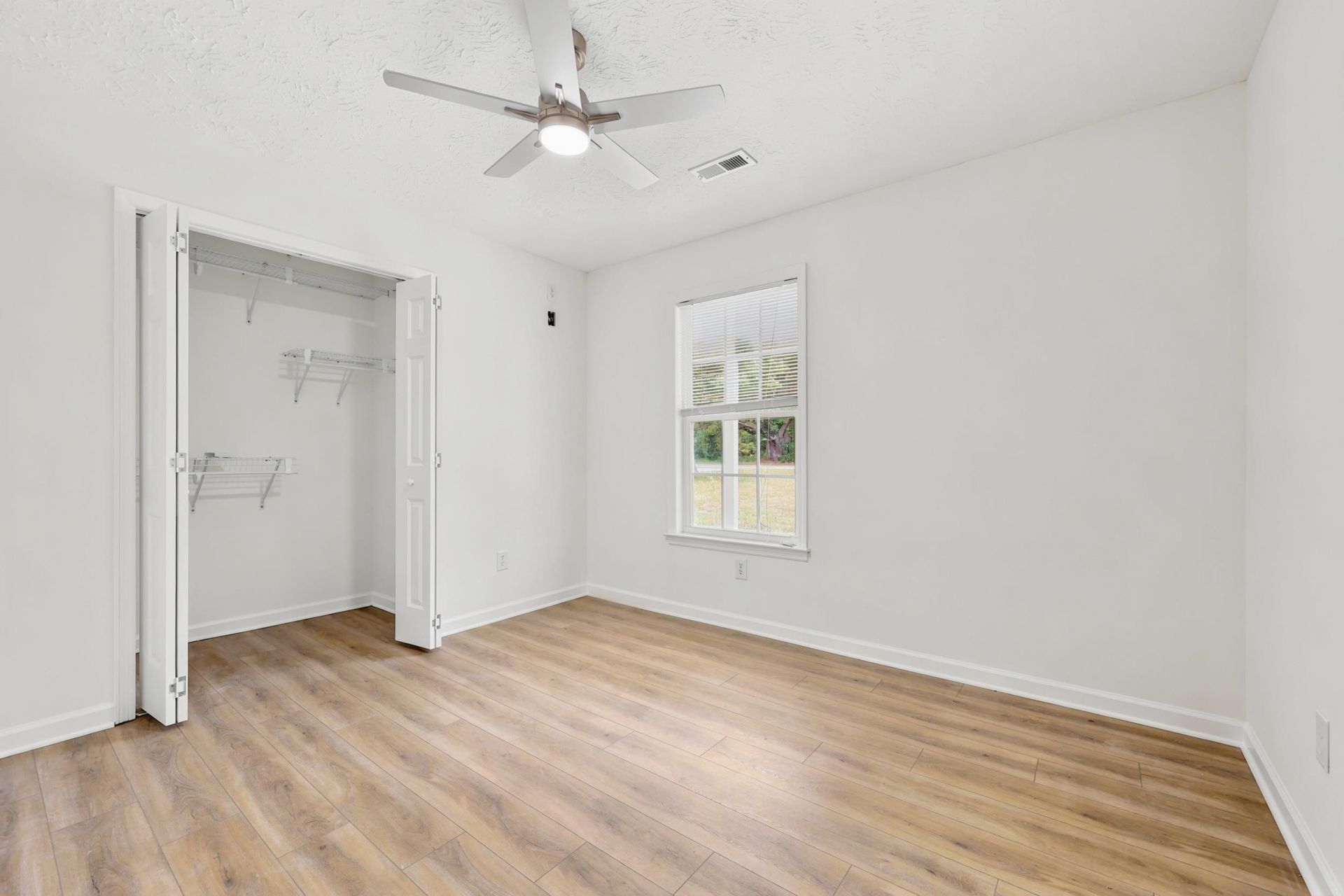 4621 Highway 905  Photo 20