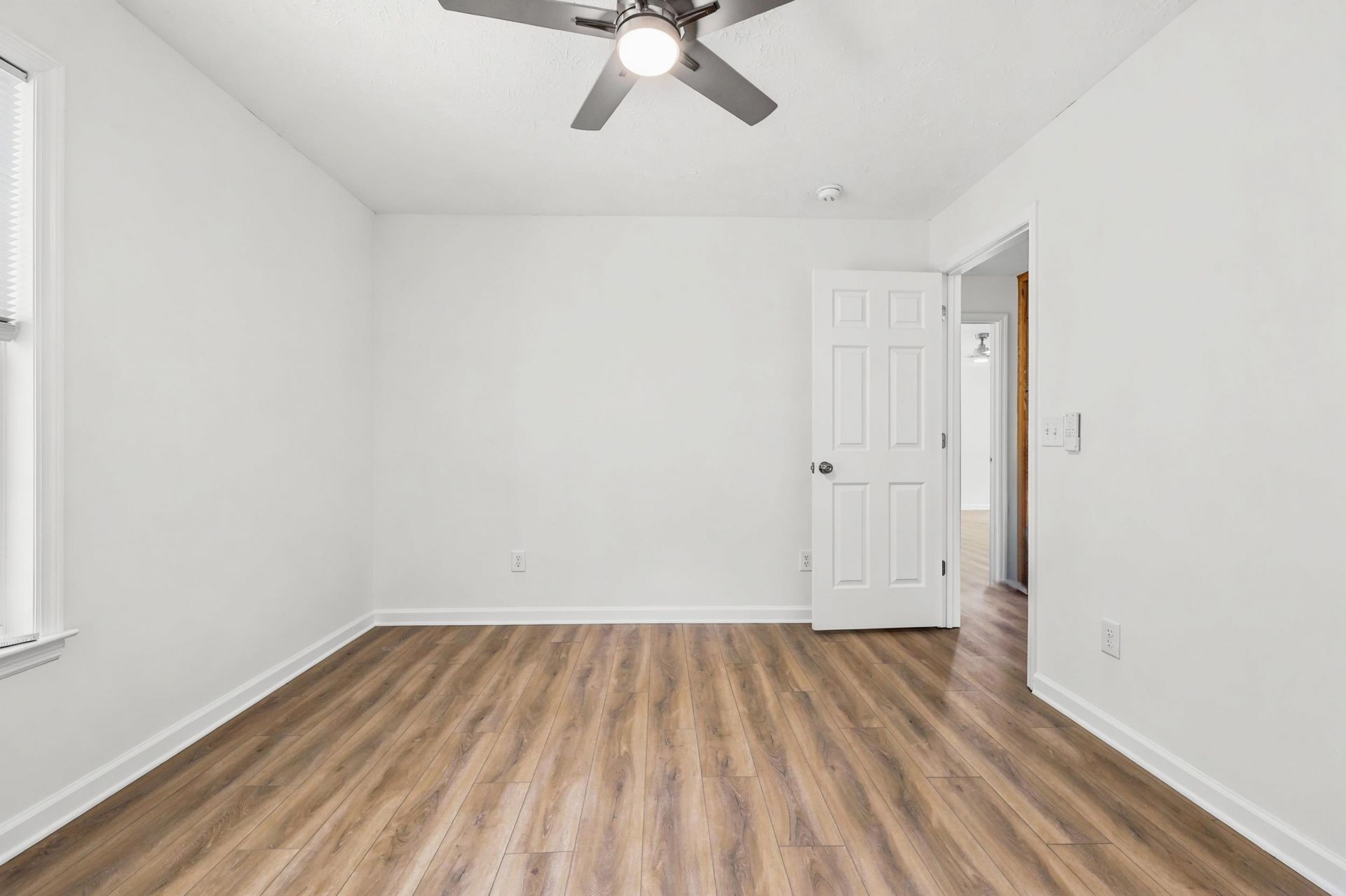 4621 Highway 905  Photo 22