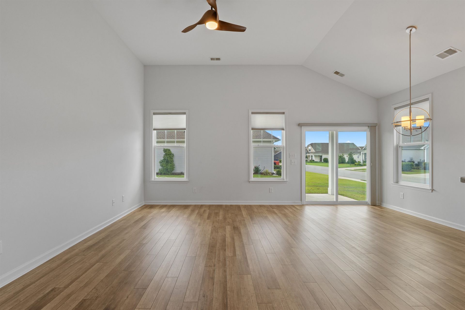 1225 Pyxie Moss Dr. Photo 11