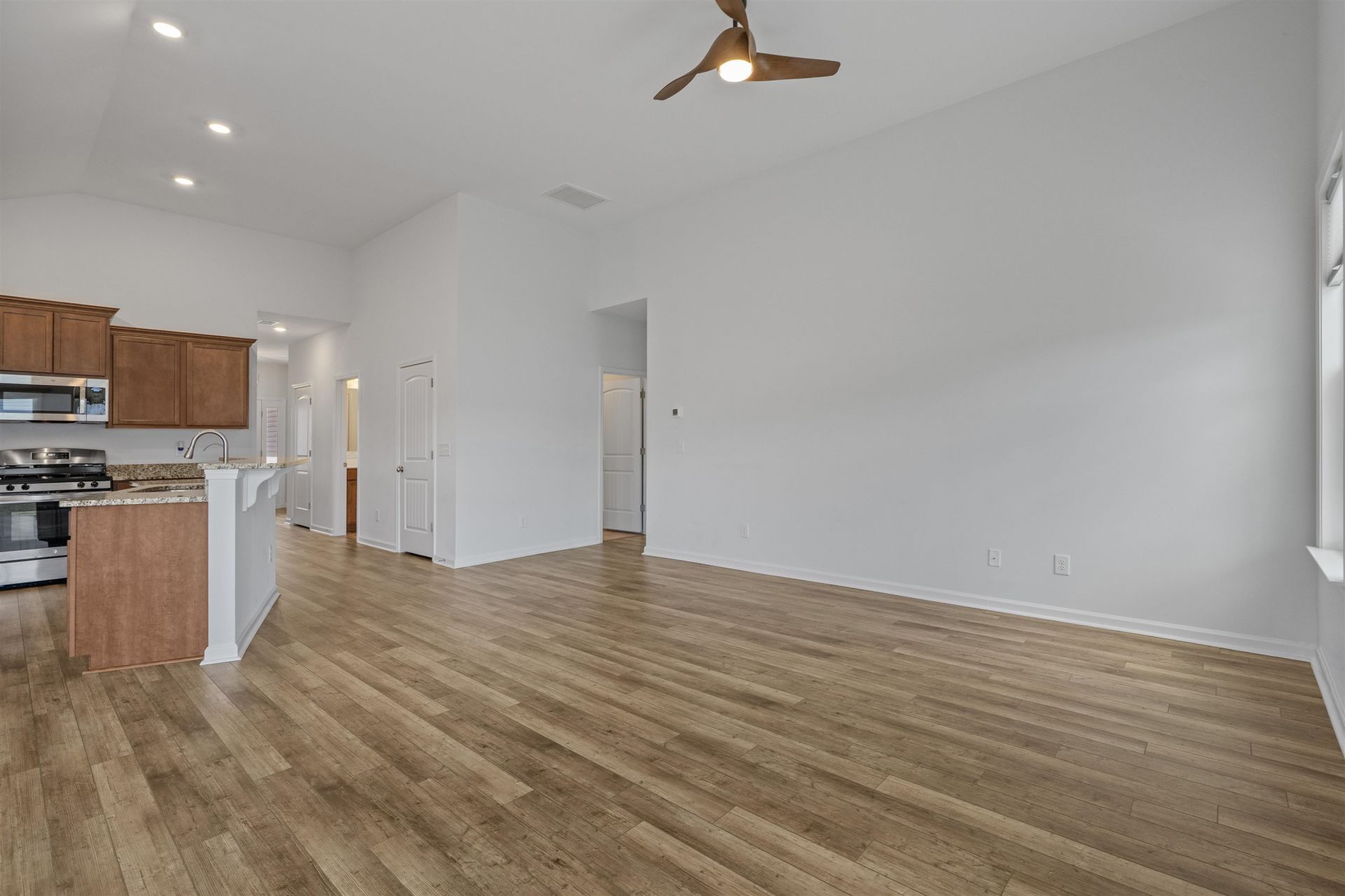 1225 Pyxie Moss Dr. Photo 15