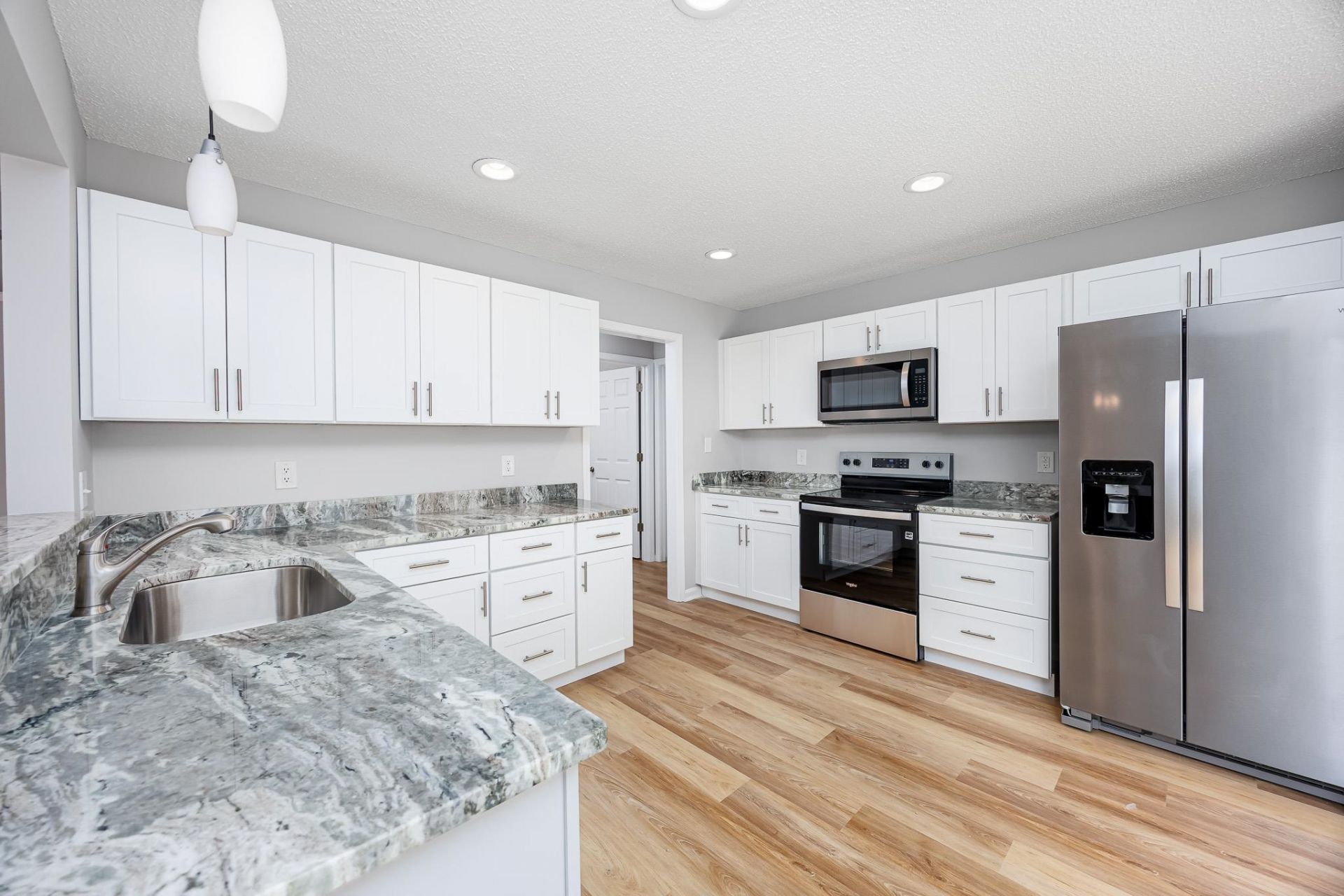233 Bonnie Bridge Circle  Photo 13