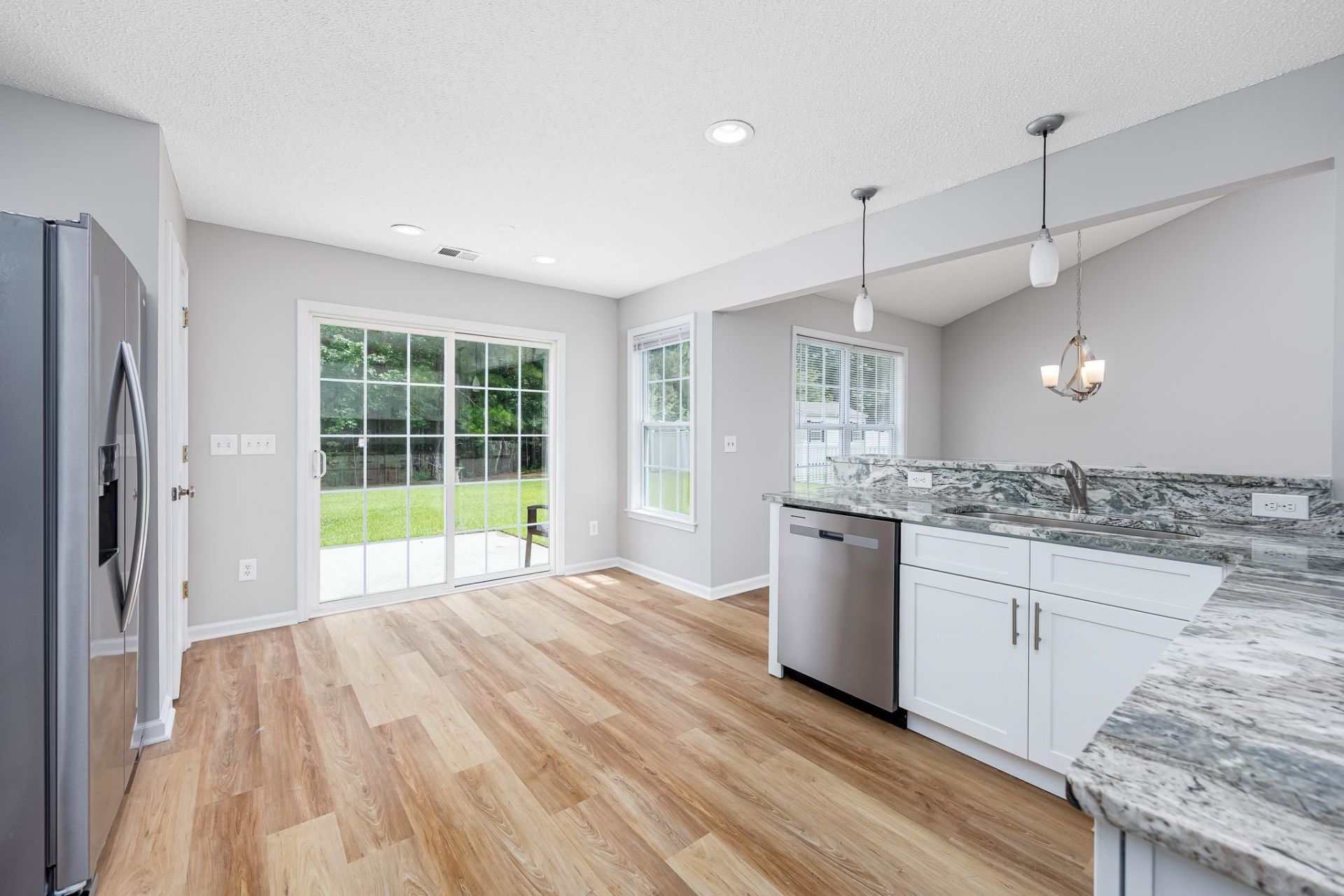 233 Bonnie Bridge Circle  Photo 14
