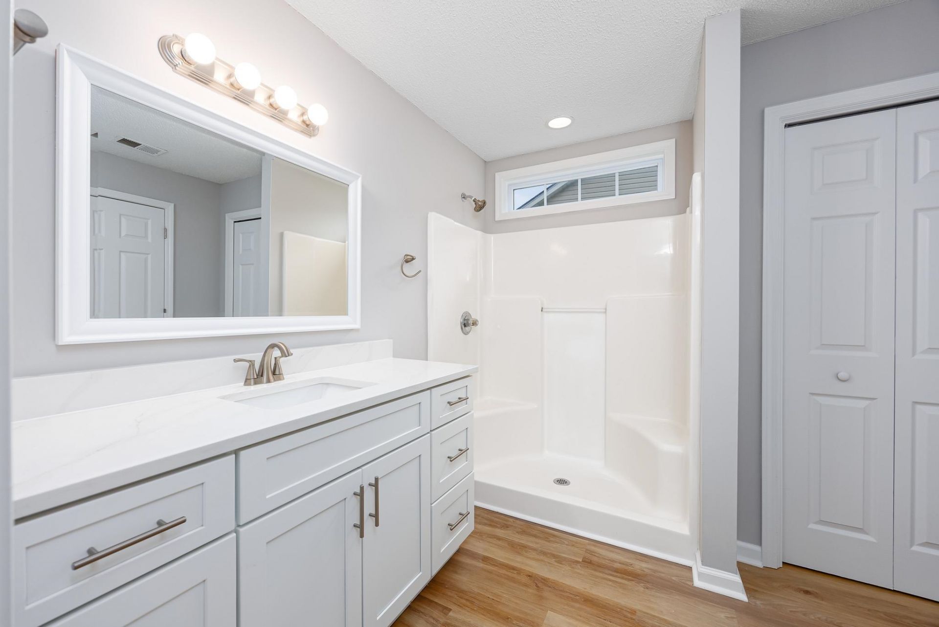 233 Bonnie Bridge Circle  Photo 17