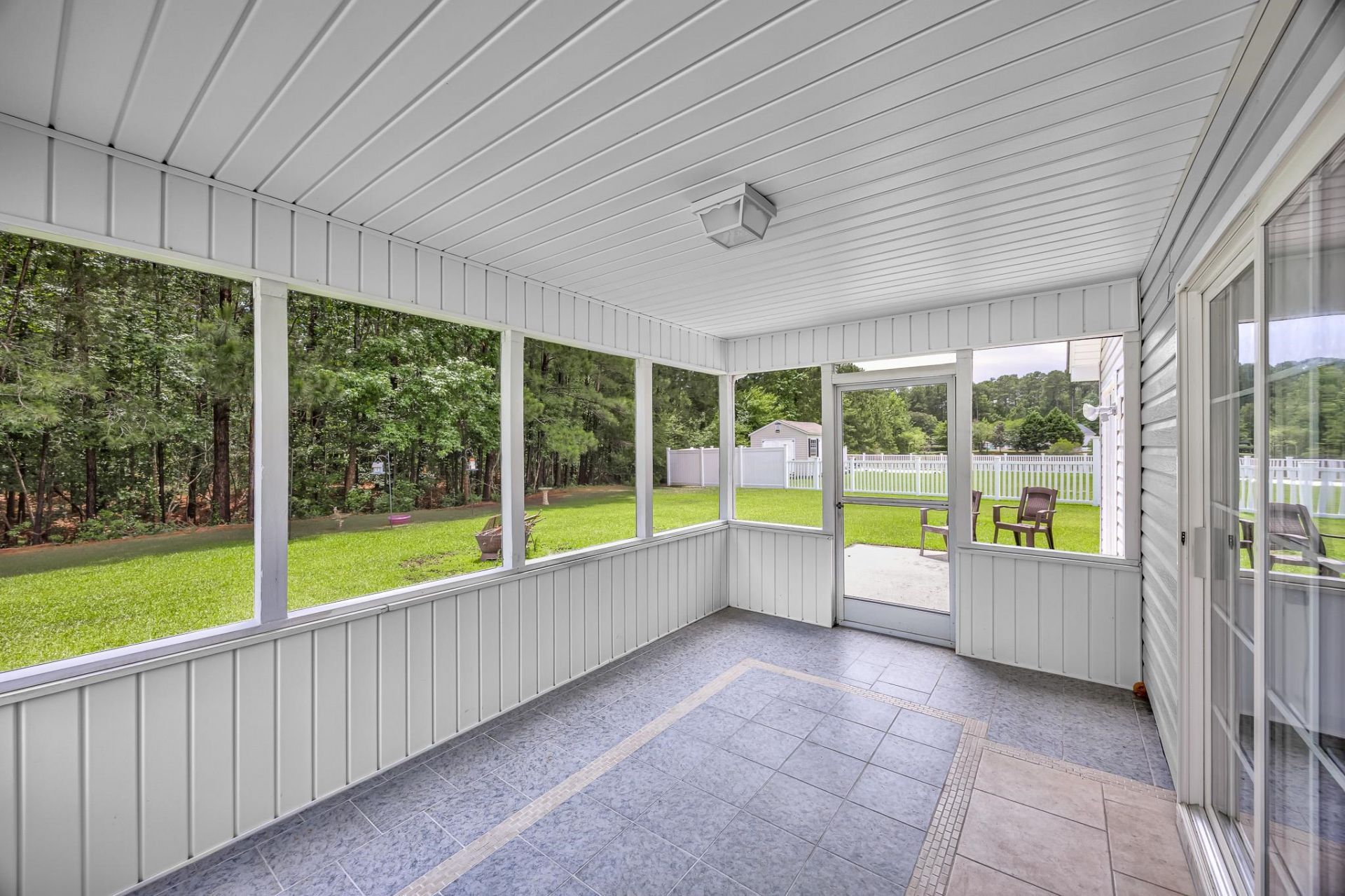 233 Bonnie Bridge Circle  Photo 23