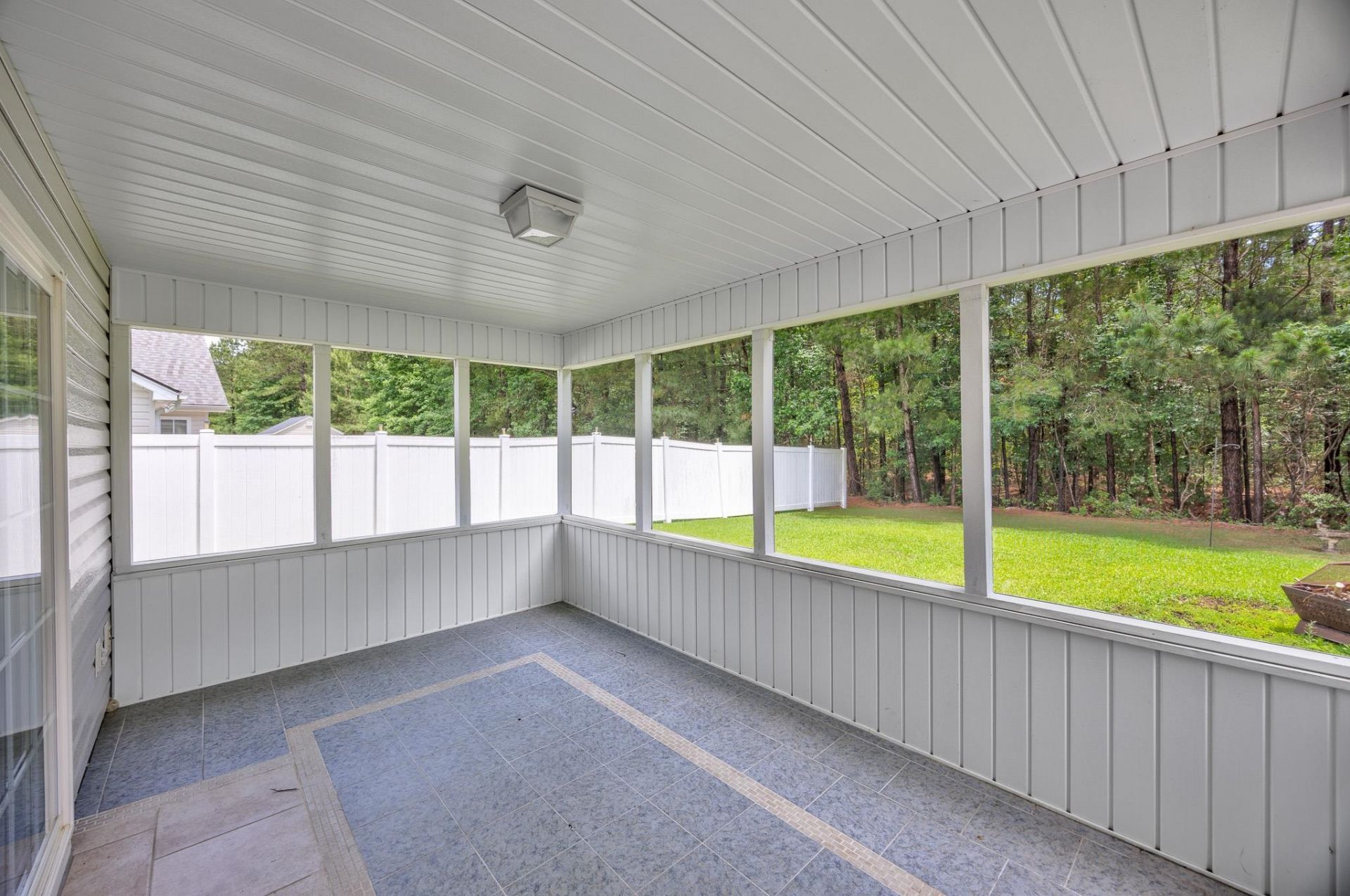 233 Bonnie Bridge Circle  Photo 24