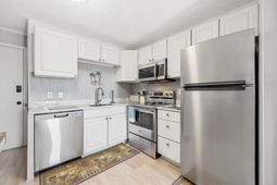 1919 Spring St.  photo 4