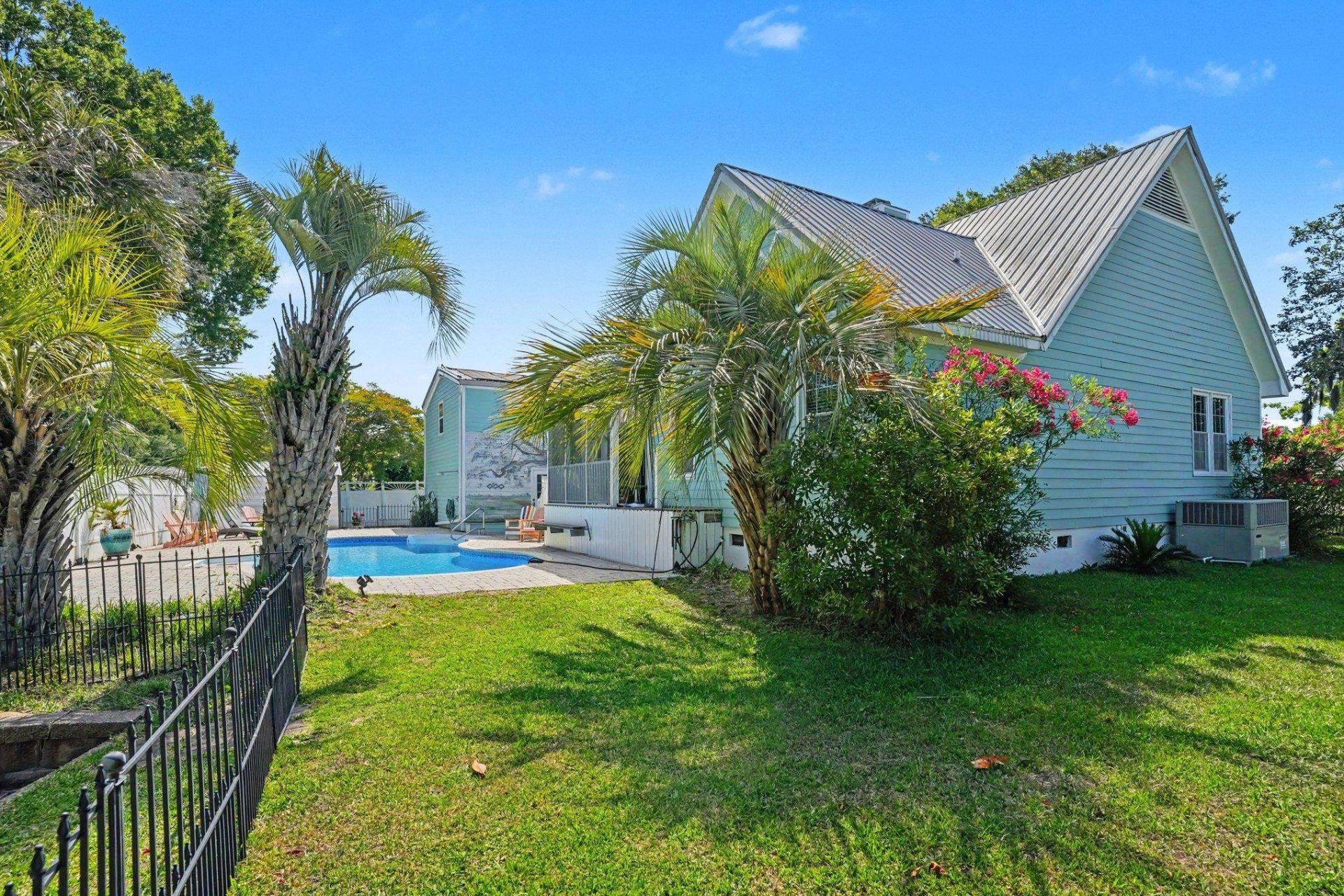 3866 Cow House Ct. Photo 6