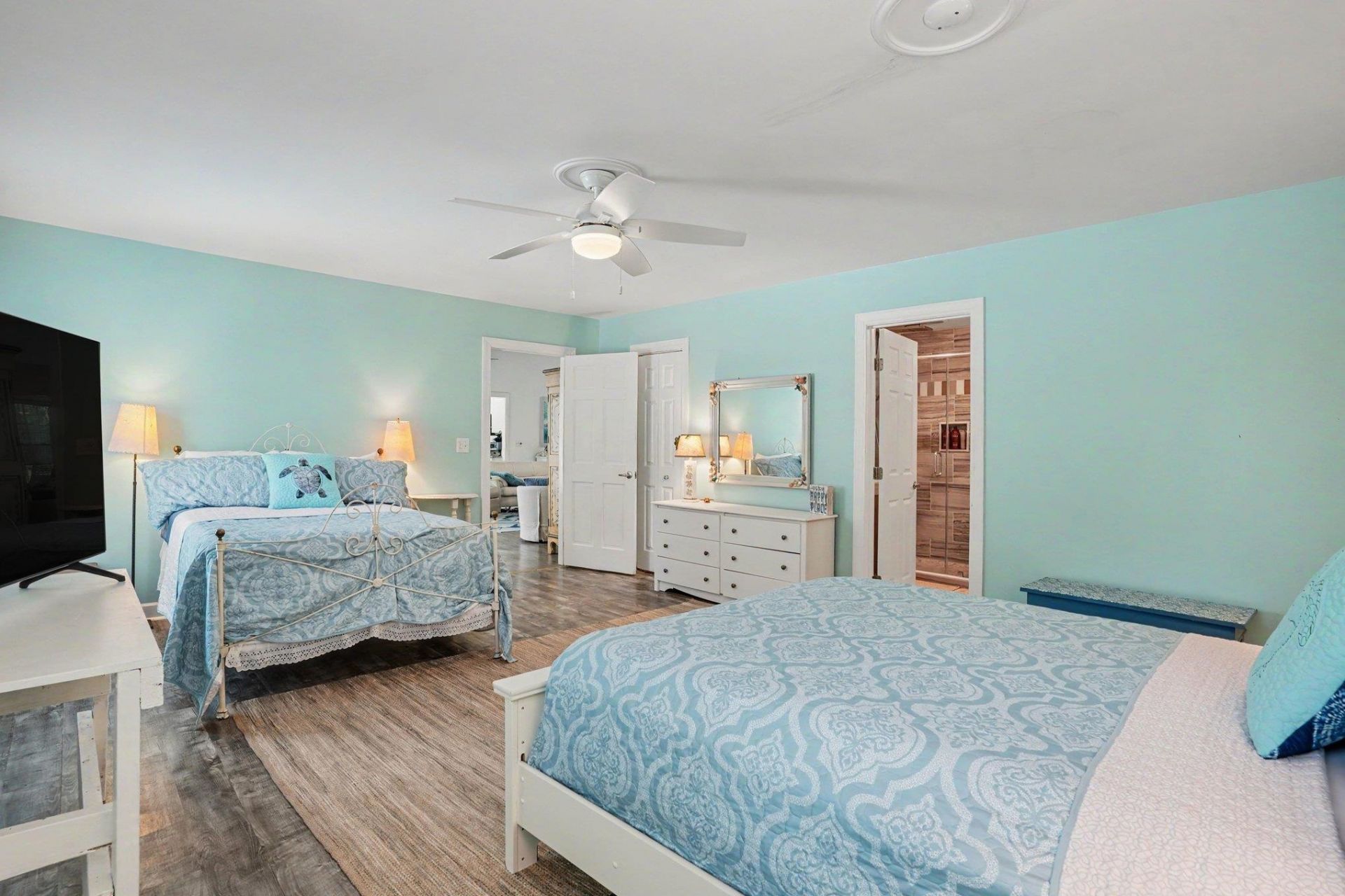 3866 Cow House Ct. Photo 7