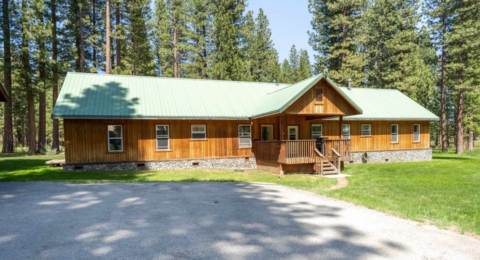 97 Main Street, Calpine, CA 96124 Photo