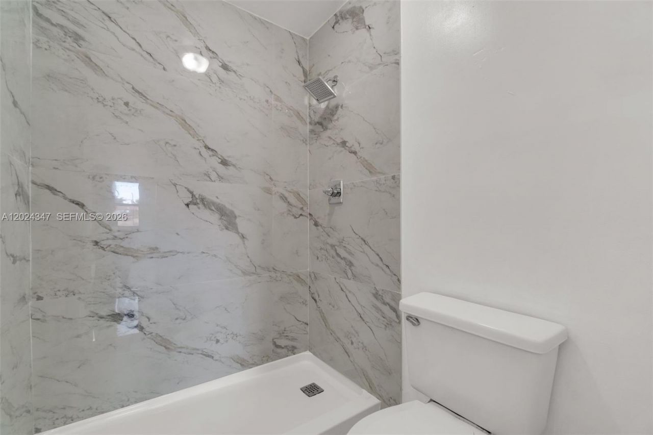 9728 Hammocks Blvd , Unit 202-27, Miami, FL 33196 Photo