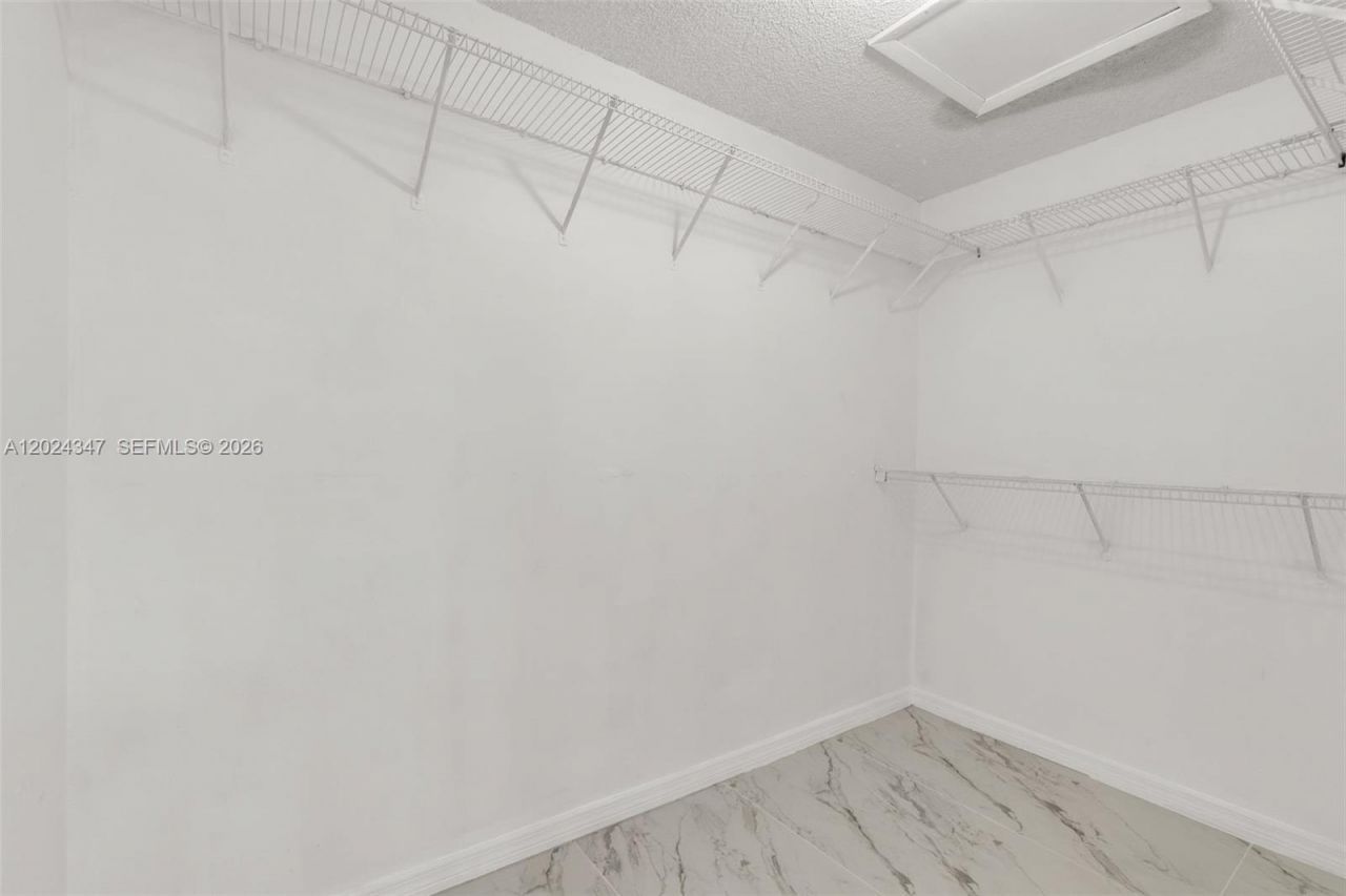 9728 Hammocks Blvd , Unit 202-27, Miami, FL 33196 Photo