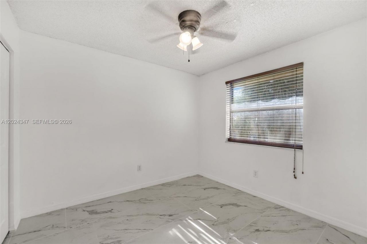 9728 Hammocks Blvd , Unit 202-27, Miami, FL 33196 Photo