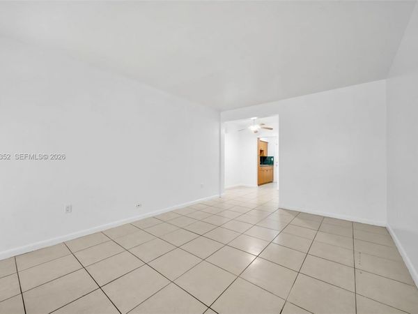 934 Meridian, Unit 7, Miami Beach, FL 33139