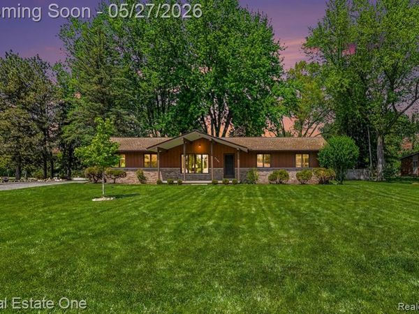 5494 Boyne Highland Trail, Independence Twp, MI 48348