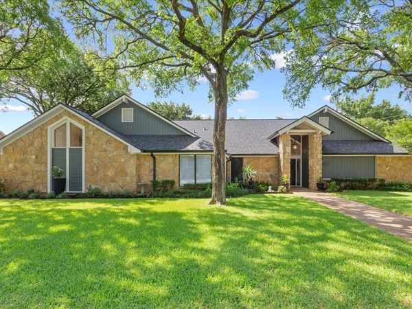 9519 Oak Springs Drive, Woodway, TX 76712