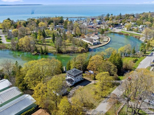 204 Chandler Street S, Leland, MI 49654