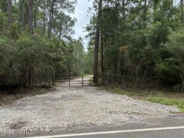 Parcel 2 Menge Avenue, Pass Christian, MS 39571