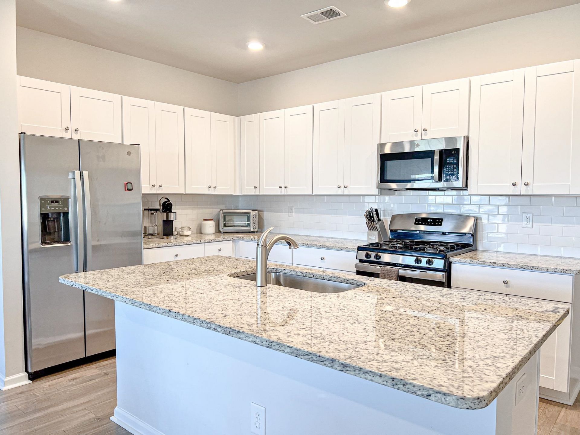 1109 Joywood Dr.  Photo 8
