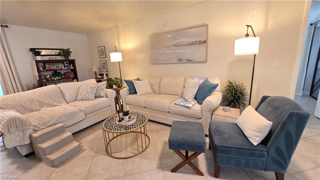 420 NE 9th St, Cape Coral, FL 33909 Photo