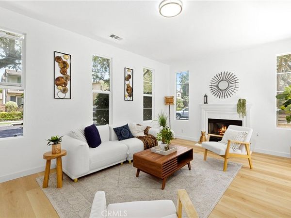 80 Wonderland, Irvine, CA 92620